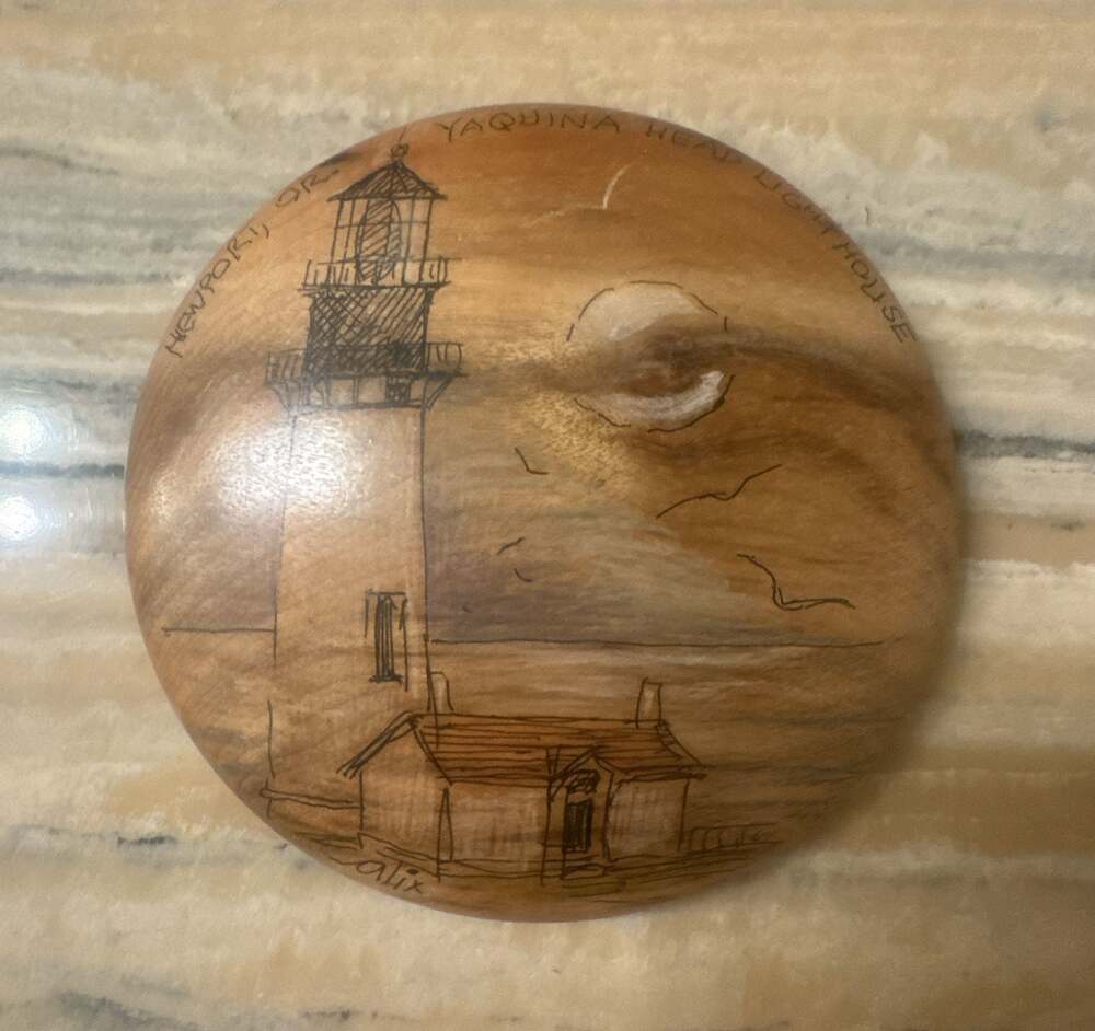 Myrtlewood Factory Pyrography Art Yaquina Head Lighthouse Newport OR Wall Plaque